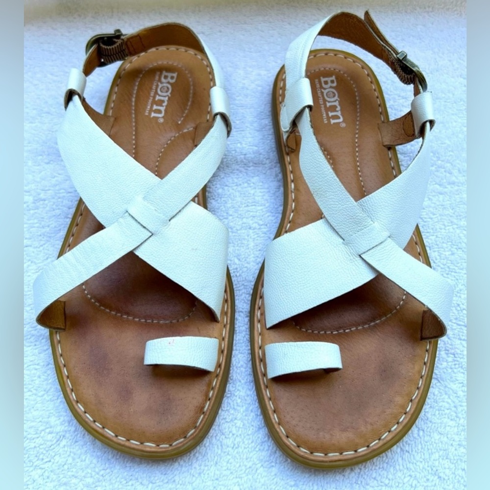 Born White Leather Sandals Size 6
